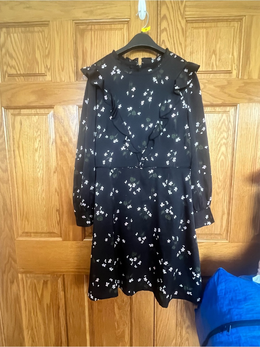 Ann Taylor - Romantic Ruffled Black Floral Flare Long Sleeve Dress